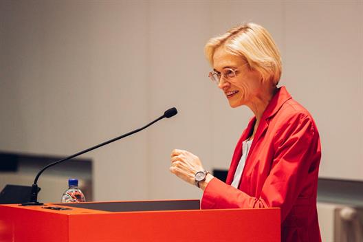 Dekanin Prof. Dr. Lachmann begrüßte die Gäste.